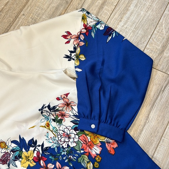 DEX Floral Blouse - Picture 4 of 7